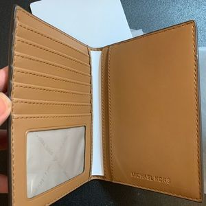 NEW Michael Kors MK logo passport wallet